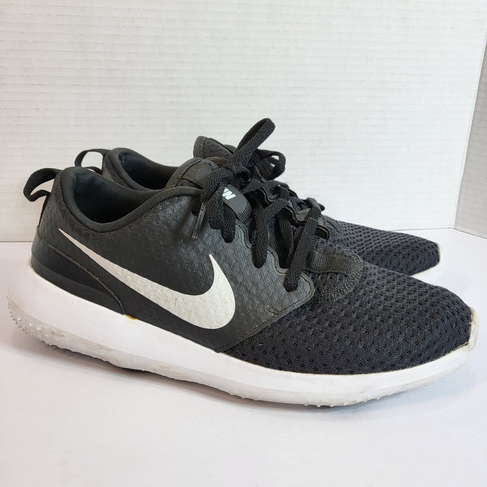 Nike‎ Roshe One Black White Golf Shoes Sneakers Womens Size 7.5 CD6066-001